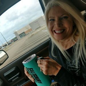 Meet your Posher, Tracie